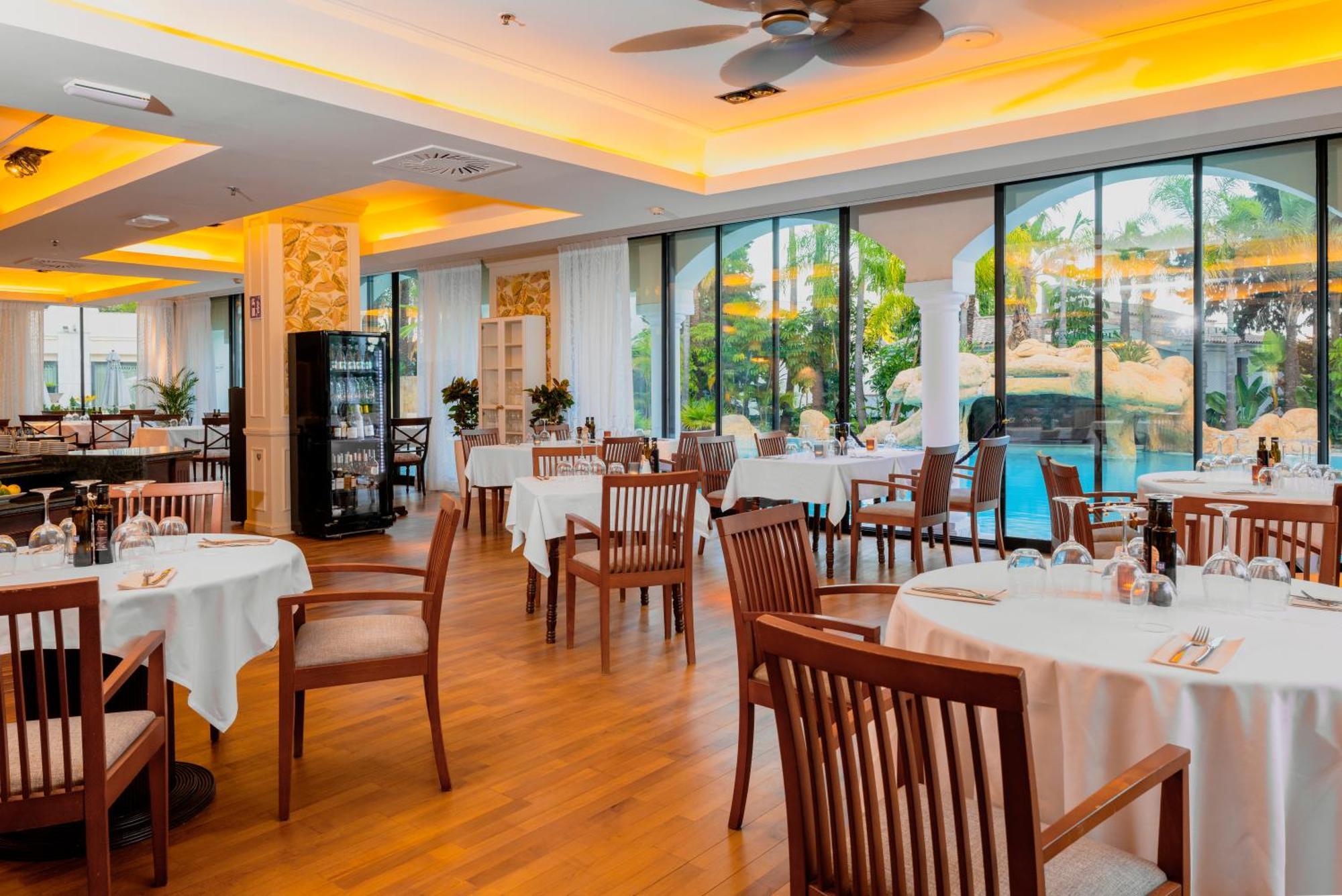 Guadalpin Suites Марбелья Экстерьер фото